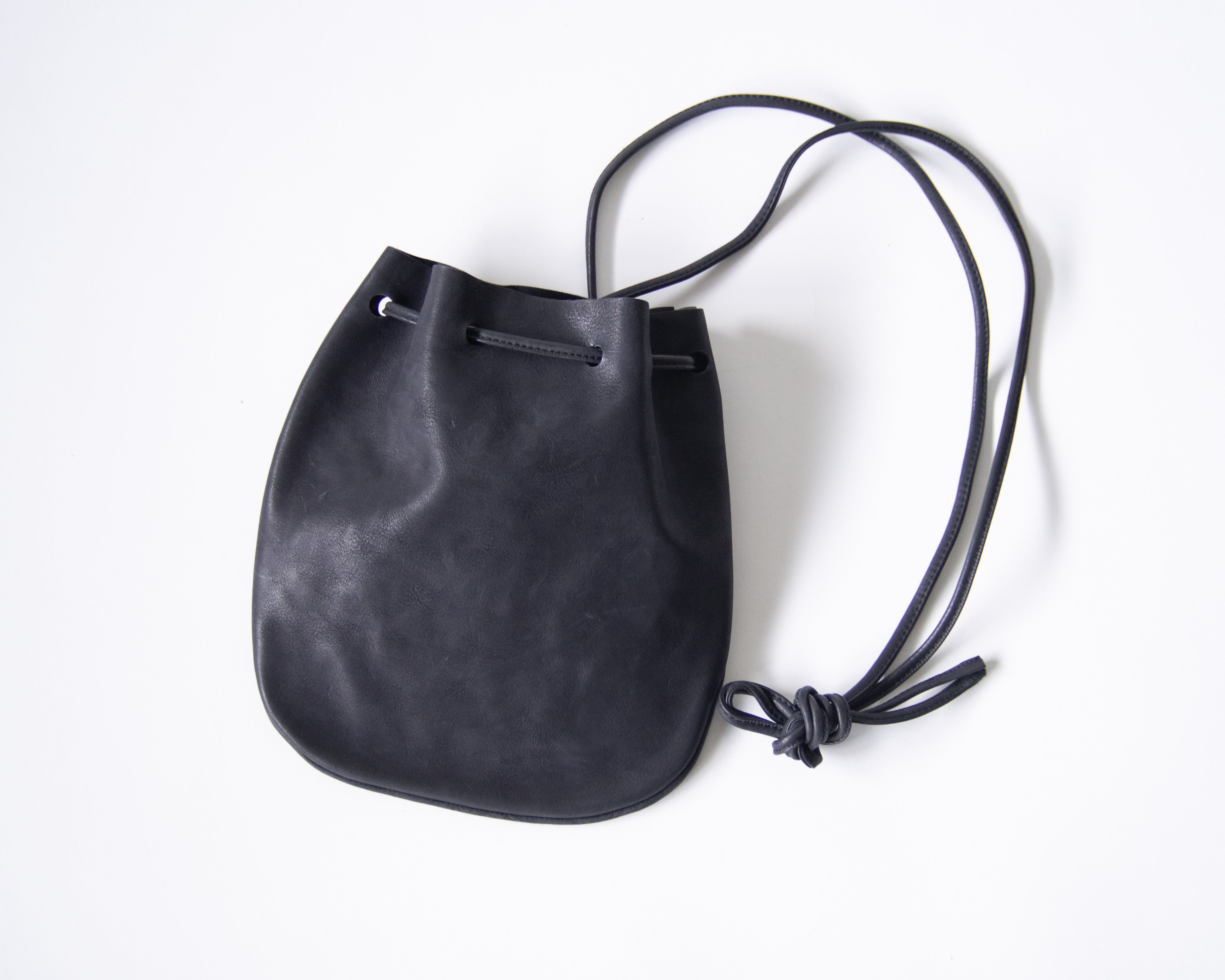 Port ポート Sサイズ】レザー巾着バッグ TOSS 日本製 Made in japan